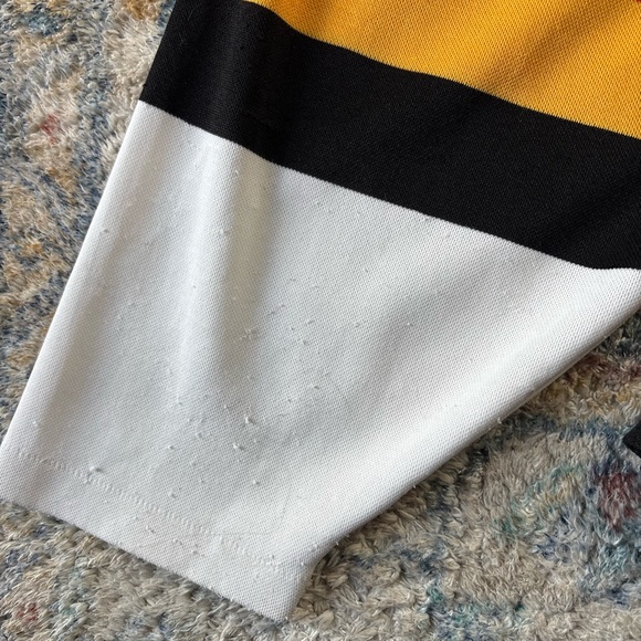 Vintage NHL Vancouver Canucks Skate Logo THRASHED Hockey Jersey Size XL - Picture 8 of 10